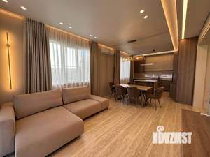 Дом 320м², 2-этажный, участок 10 сот.  