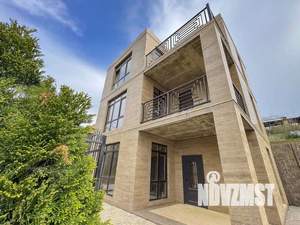 Дом 175м², 3-этажный, участок 5 сот.  