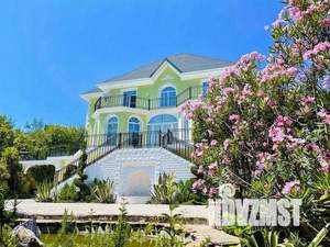 Дом 430м², 2-этажный, участок 36 сот.  