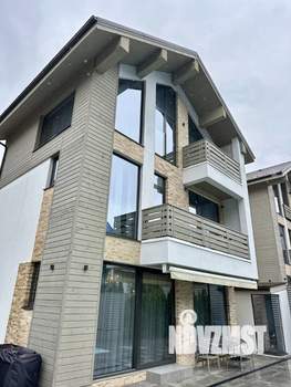 Дом 141м², 3-этажный, участок 3 сот.  