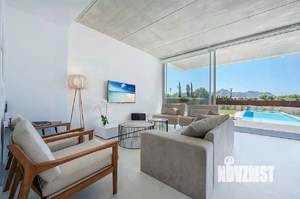 Дом 250м², 2-этажный, участок 10 сот.  