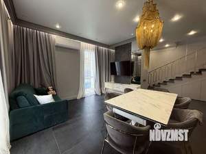 Дом 150м&sup2;, 2-этажный, участок 4 сот.  