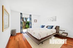 Дом 750м², 2-этажный, участок 23 сот.  