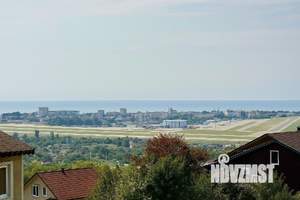 Дом 200м&sup2;, 2-этажный, участок 4 сот.  