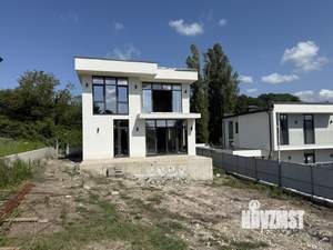 Дом 174м², 2-этажный, участок 6 сот.  