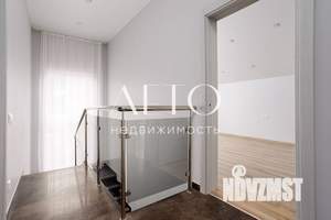 Коттедж 160м², 2-этажный, участок 5 сот.  