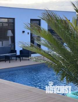 Дом 250м², 2-этажный, участок 4 сот.  