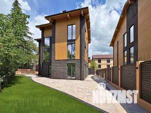 Дом 320м², 3-этажный, участок 17 сот.  