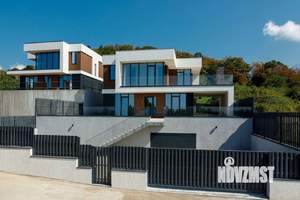 Дом 186м², 2-этажный, участок 6 сот.  