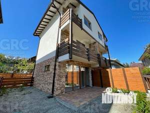 Коттедж 120м², 3-этажный, участок 2 сот.  