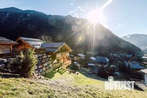 Дом 350м², 2-этажный, участок 10 сот.  