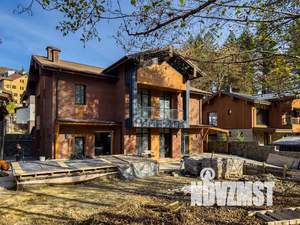 Дом 295м&sup2;, 2-этажный, участок 6 сот.  