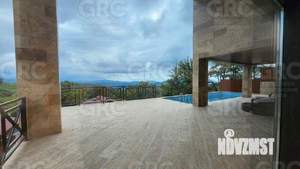 Дом 300м&sup2;, 2-этажный, участок 7 сот.  