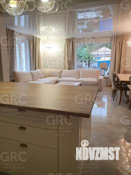 Дом 450м², 3-этажный, участок 7 сот.  