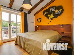 Коттедж 390м², 2-этажный, участок 10 сот.  