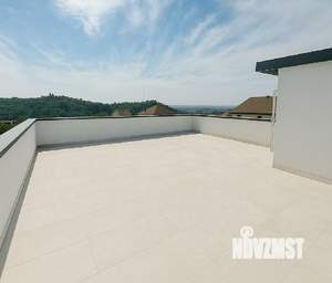 Дом 200м&sup2;, 2-этажный, участок 4 сот.  