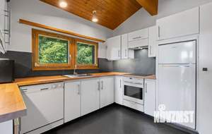 Дом 180м², 2-этажный, участок 7 сот.  