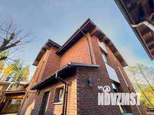 Дом 295м&sup2;, 2-этажный, участок 6 сот.  