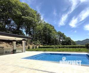 Дом 290м², 2-этажный, участок 8 сот.  