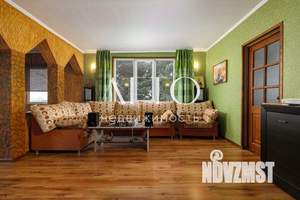 Дом 151м², 3-этажный, участок 2 сот.  