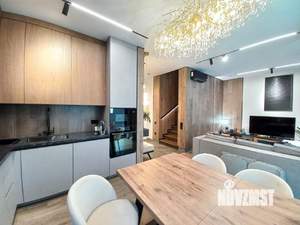 Дом 141м², 3-этажный, участок 3 сот.  