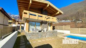 Дом 180м², 2-этажный, участок 4 сот.  