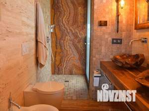 Коттедж 220м², 2-этажный, участок 6 сот.  