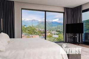 Дом 499м², 3-этажный, участок 11 сот.  