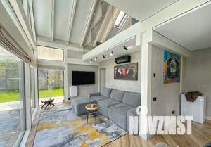 Дом 180м², 2-этажный, участок 10 сот.  