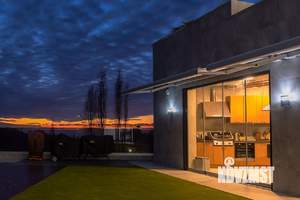 Дом 370м², 3-этажный, участок 8 сот.  