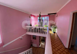 Дом 247м&sup2;, 3-этажный, участок 6 сот.  