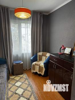 Дом 144м&sup2;, 3-этажный, участок 6 сот.  