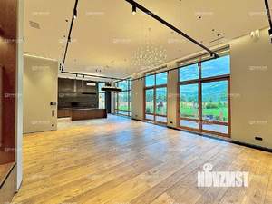 Дом 650м², 2-этажный, участок 30 сот.  