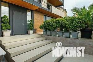 Дом 280м², 2-этажный, участок 8 сот.  