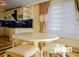 Дом 200м², 2-этажный, участок 6 сот.  