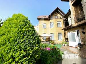 Коттедж 550м², 3-этажный, участок 5 сот.  