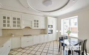 Коттедж 450м², 3-этажный, участок 20 сот.  