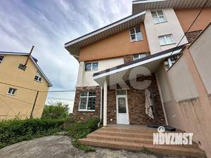 Дом 173м², 3-этажный, участок 3 сот.  