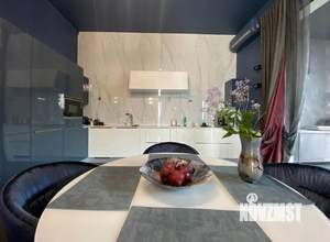 Коттедж 350м², 3-этажный, участок 12 сот.  