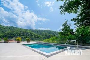 Дом 410м², 2-этажный, участок 12 сот.  