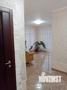 Дом 360м², 3-этажный, участок 7 сот.  