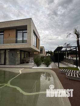 Дом 232м&sup2;, 2-этажный, участок 6 сот.  