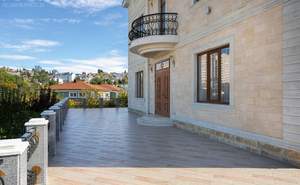 Дом 550м², 3-этажный, участок 15 сот.  