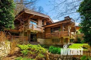 Дом 450м&sup2;, 3-этажный, участок 18 сот.  