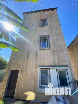 Дом 96м&sup2;, 3-этажный, участок 6 сот.  