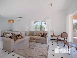 Коттедж 355м&sup2;, 2-этажный, участок 12 сот.  