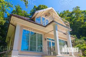 Дом 200м², 2-этажный, участок 10 сот.  