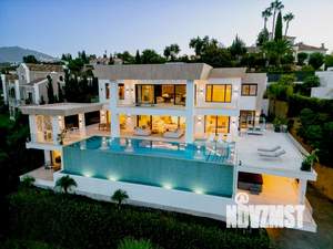 Коттедж 189м², 2-этажный, участок 8 сот.  