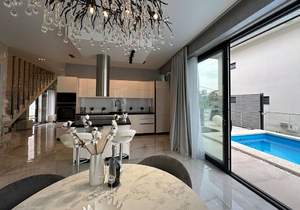 Дом 230м², 2-этажный, участок 6 сот.  