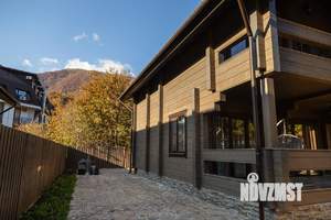 Дом 222м², 2-этажный, участок 4 сот.  